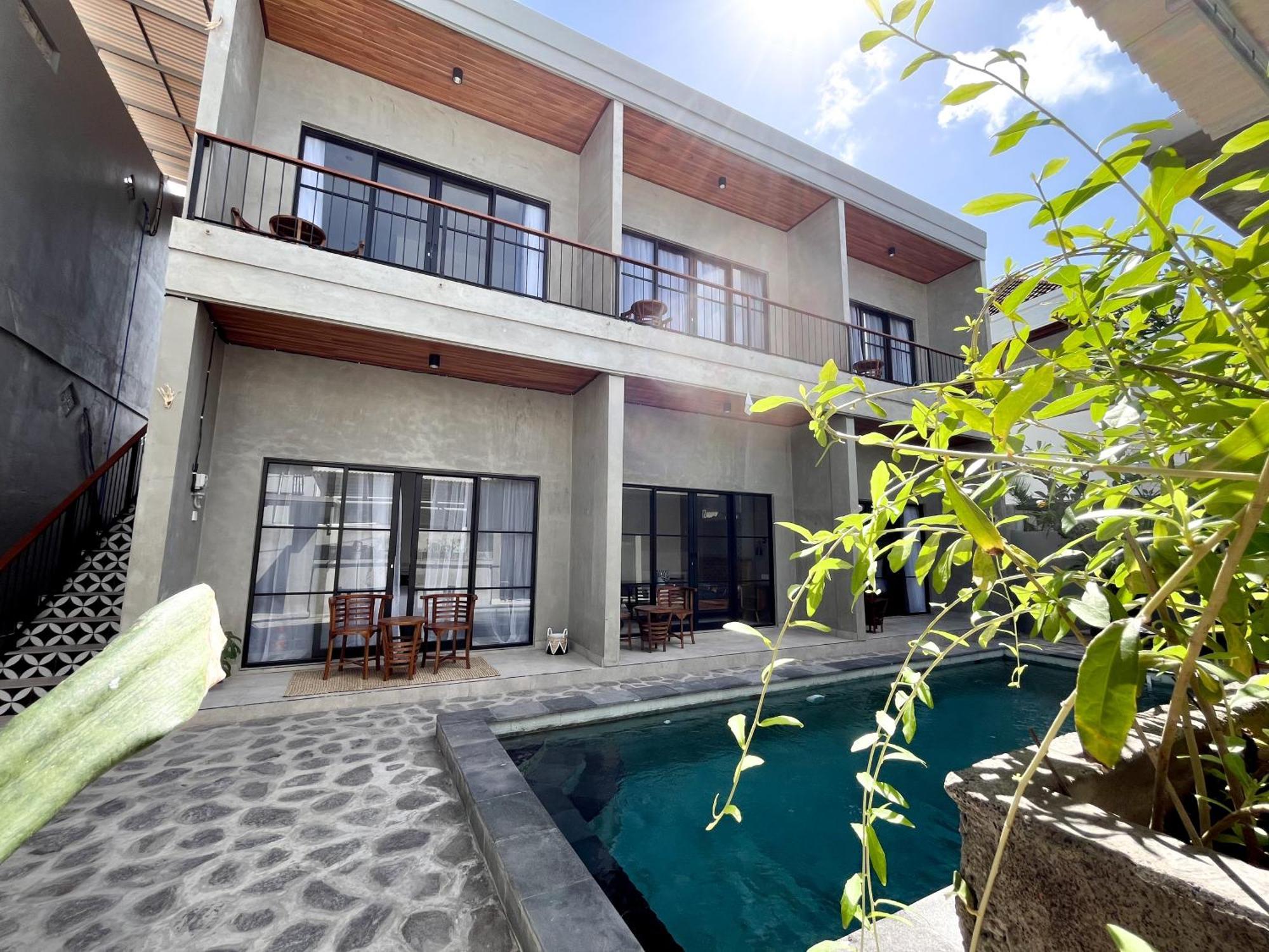 Adi Surya Guest House เซมินยัค ภายนอก รูปภาพ