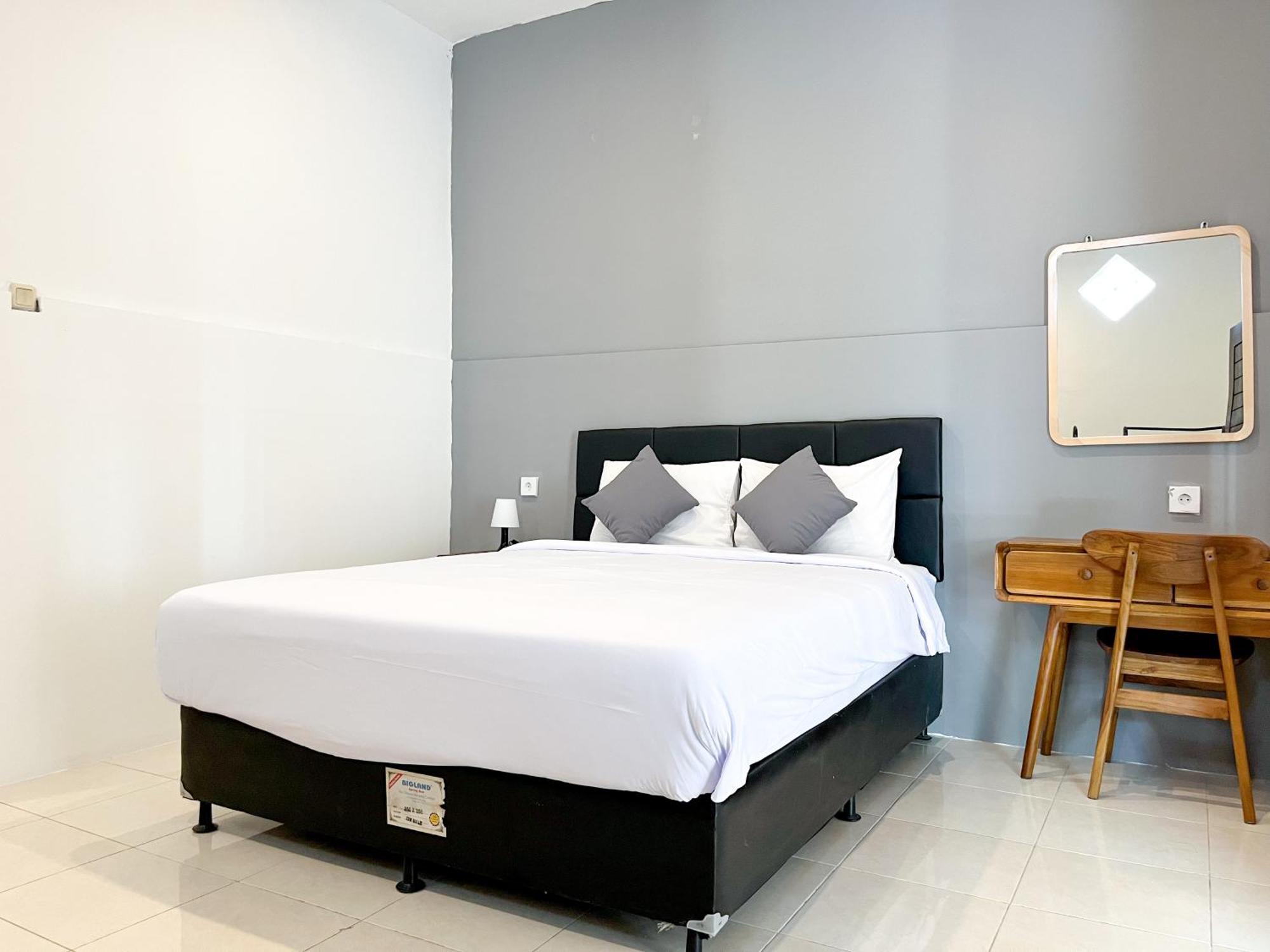 Adi Surya Guest House เซมินยัค ภายนอก รูปภาพ