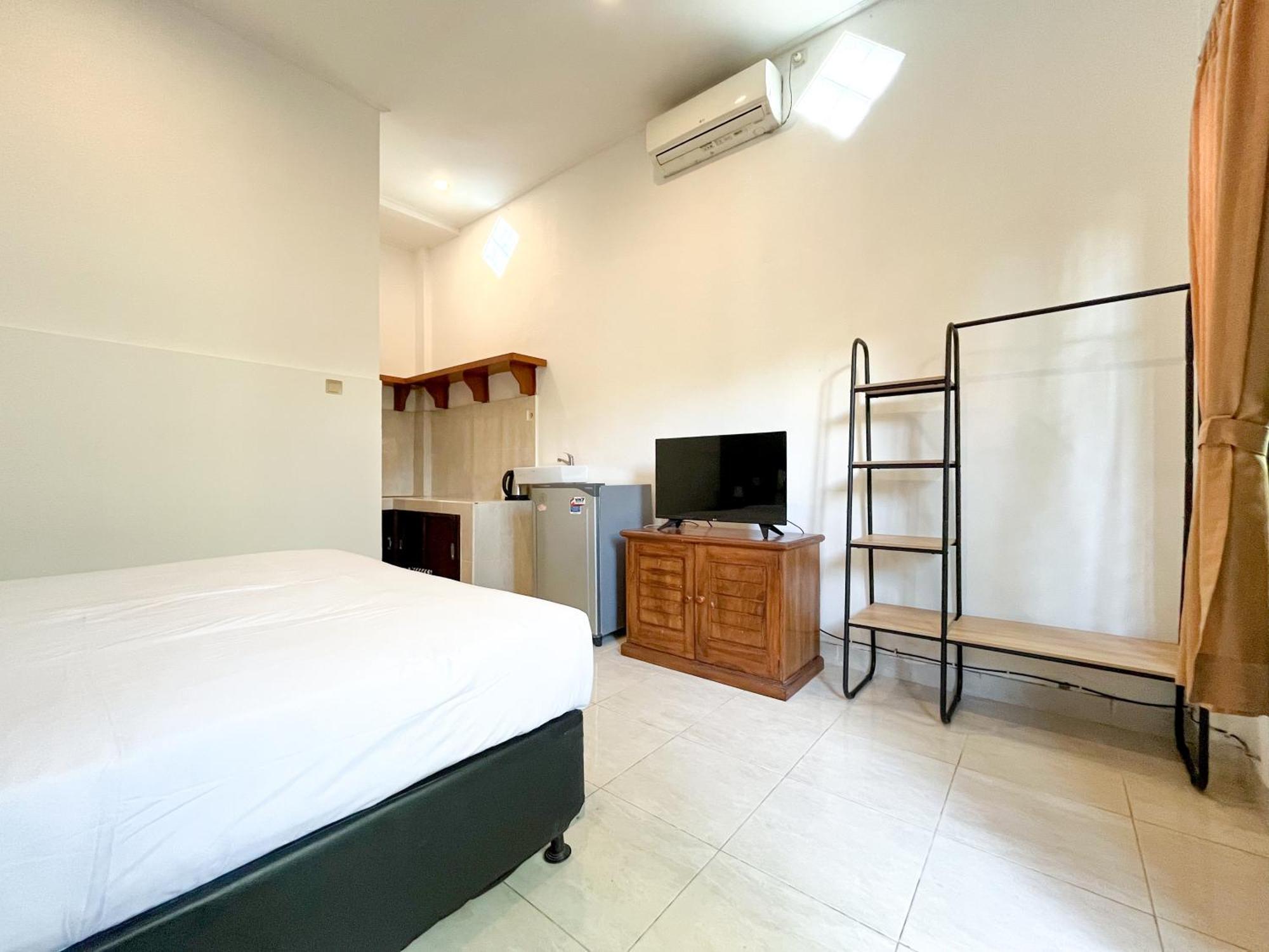 Adi Surya Guest House เซมินยัค ภายนอก รูปภาพ