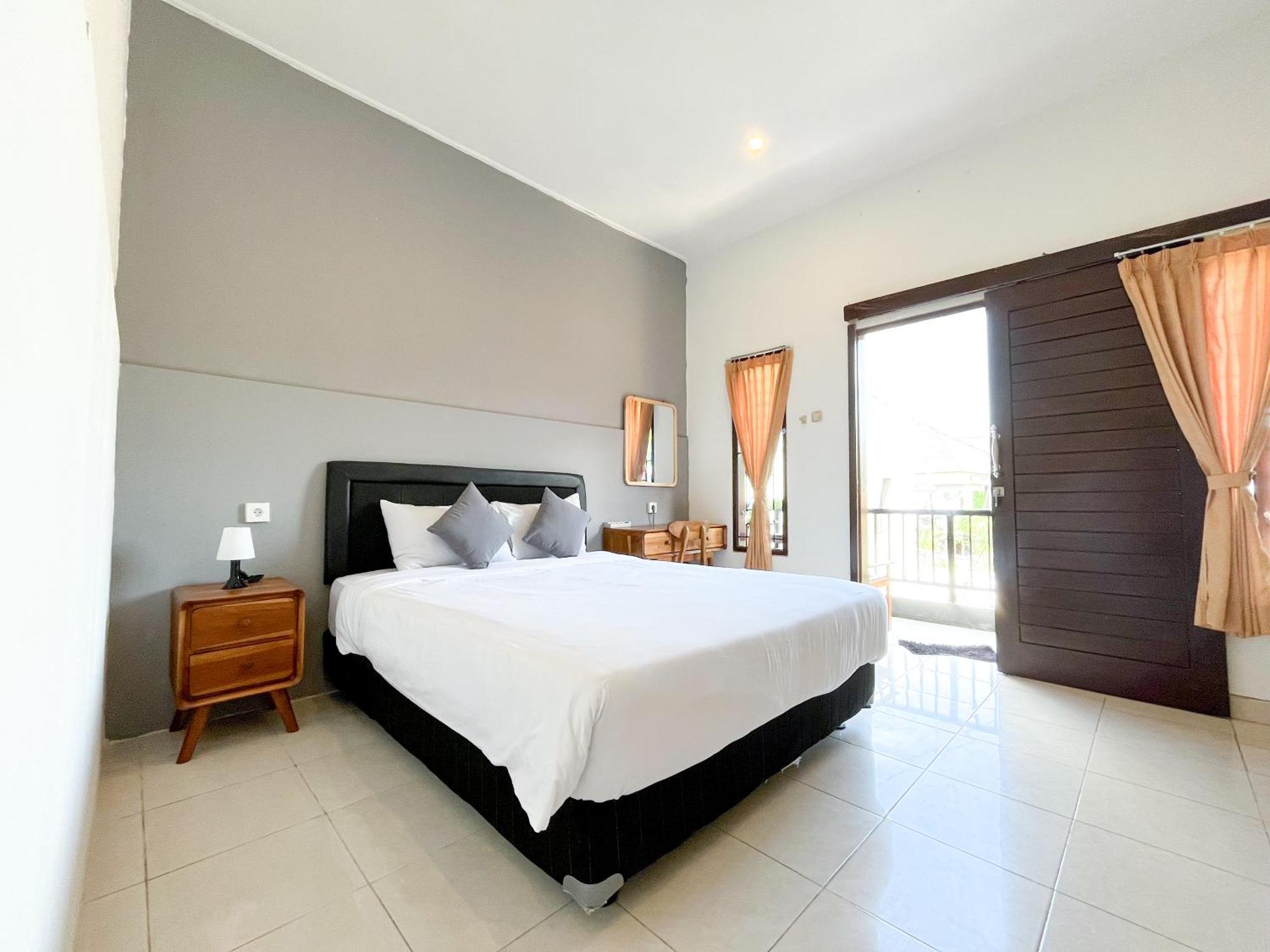 Adi Surya Guest House เซมินยัค ภายนอก รูปภาพ