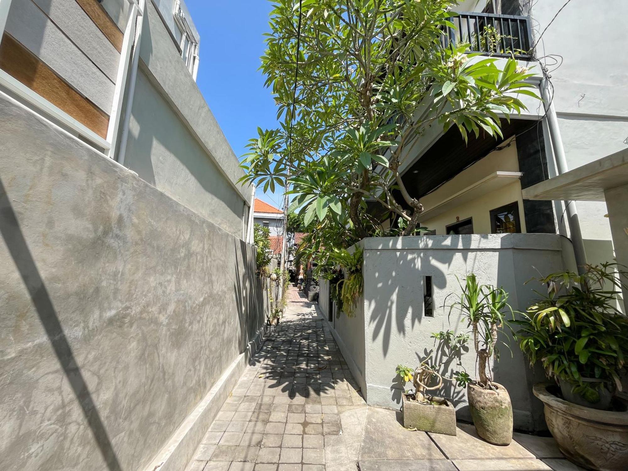 Adi Surya Guest House เซมินยัค ภายนอก รูปภาพ